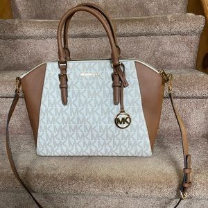 MICHAEL KORS - tote bag with small handles and a longer cross body strap
